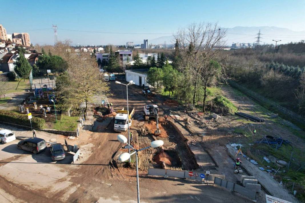 Raylar döşendi, elektrikler verildi: İşte yeni tramvay hattı! 7